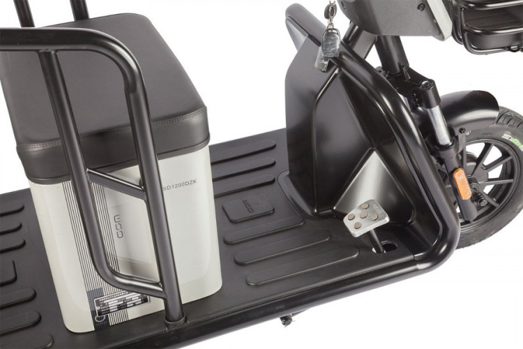 Пассажирский электротрицикл Wanshida LC300 в Барнауле